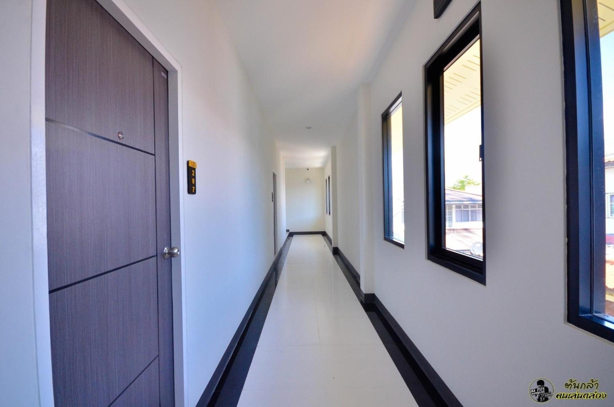 แอ่ว-ดีld Hotel&Residences Ngao Exterior photo