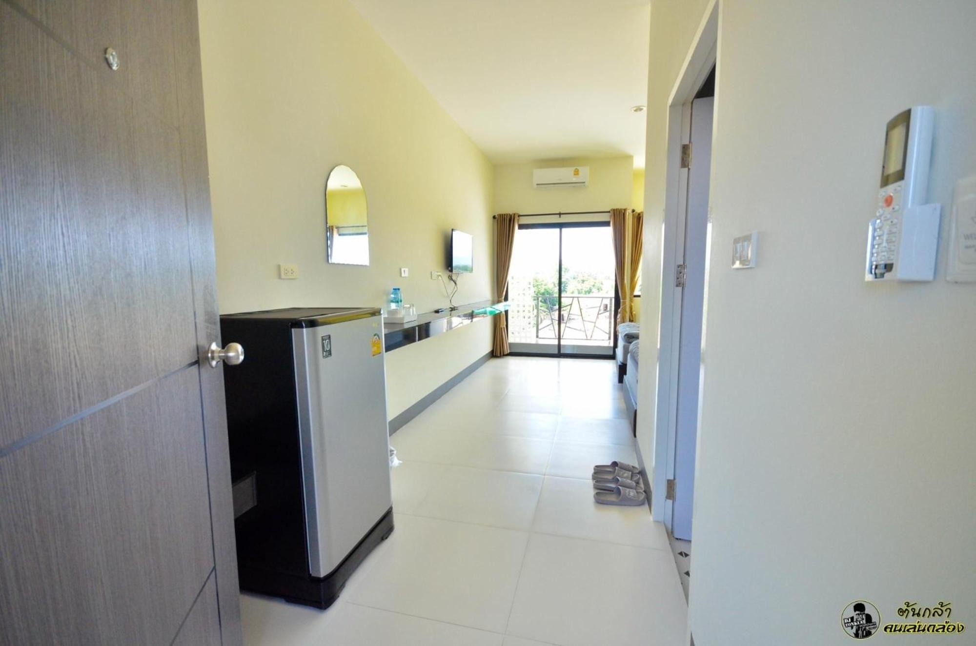 แอ่ว-ดีld Hotel&Residences Ngao Exterior photo